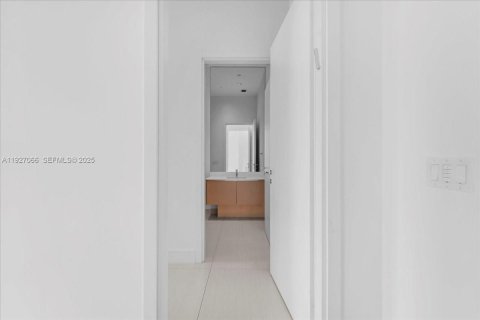 Condominio en venta en Aventura, Florida, 2 dormitorios, 130.06 m2 № 1986184 - foto 30