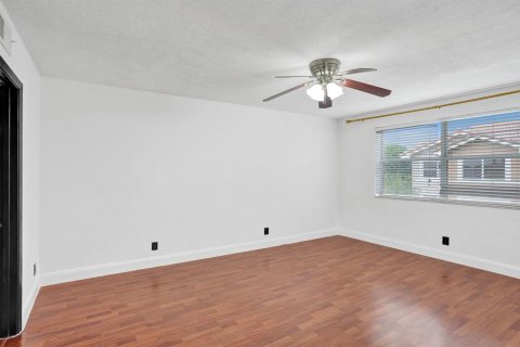 Copropriété à louer à Coral Springs, Floride: 3 chambres, 108.32 m2 № 2386997 - photo 7