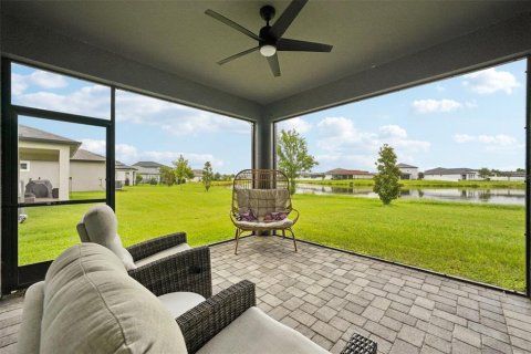 Villa ou maison à vendre à Wesley Chapel, Floride: 3 chambres, 203.64 m2 № 1883619 - photo 6