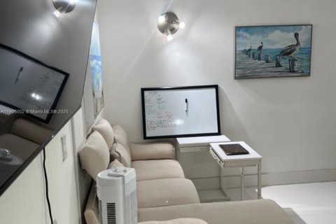 Снять в аренду кондоминиум в Санни-Айлс-Бич, Флорида 1 спальня, 210.42м2, № 1956799 - фото 8