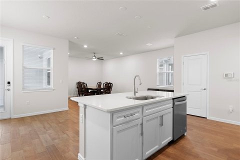Casa en venta en Orlando, Florida, 3 dormitorios, 203.55 m2 № 2151093 - foto 8