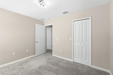 Casa en venta en Davenport, Florida, 6 dormitorios, 242.85 m2 № 2167371 - foto 11