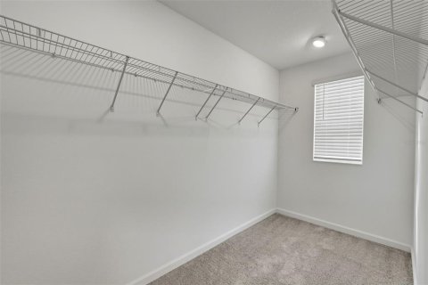 Casa en venta en Davenport, Florida, 6 dormitorios, 242.85 m2 № 2167371 - foto 8