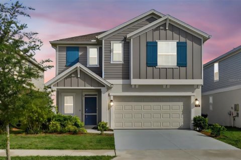 Casa en Davenport, Florida 6 dormitorios, 242.85 m2 № 2167371