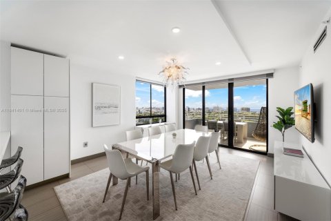 Condo in Miami Beach, Florida, 3 bedrooms  № 1887617 - photo 22