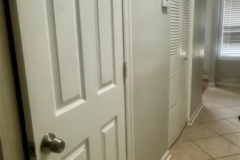 Condo in Orlando, Florida, 3 bedrooms  № 2096927 - photo 25