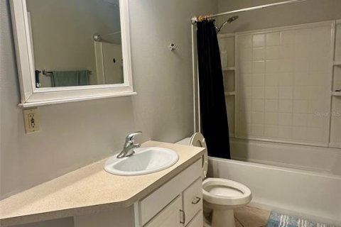 Condo in Orlando, Florida, 3 bedrooms  № 2096927 - photo 17