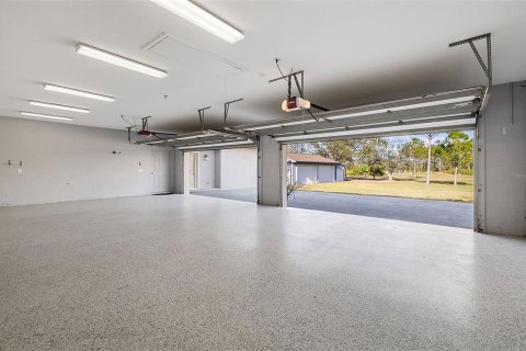 Купить виллу или дом в Майкка Сити, Флорида 11 комнат, 446.67м2, № 1757610 - фото 27
