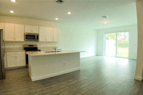 Touwnhouse à louer à Lake Worth, Floride: 3 chambres, 151.24 m2 № 2067247 - photo 8