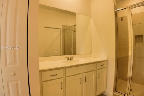 Touwnhouse à louer à Lake Worth, Floride: 3 chambres, 151.24 m2 № 2067247 - photo 27