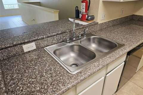 Снять в аренду кондоминиум в Брейдентон, Флорида 8 комнат, 123м2, № 1886768 - фото 30