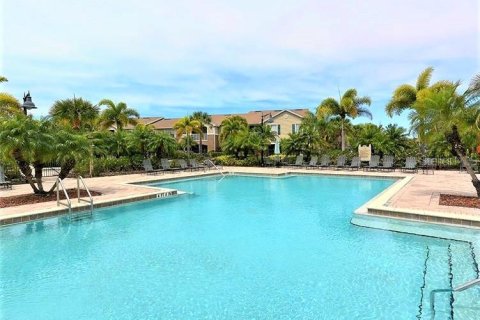 Снять в аренду кондоминиум в Брейдентон, Флорида 8 комнат, 123м2, № 1886768 - фото 3