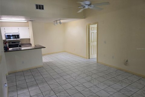 Снять в аренду кондоминиум в Брейдентон, Флорида 8 комнат, 123м2, № 1886768 - фото 17