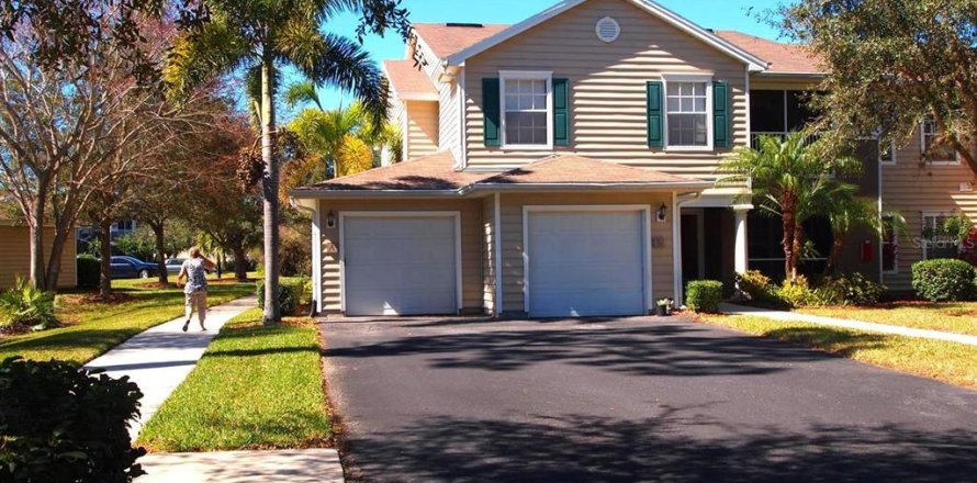 Кондоминиум с 8 комнатами в Брейдентон, Флорида № 1886768