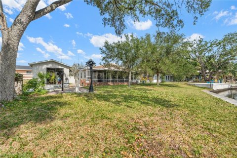 Casa en venta en New Port Richey, Florida, 4 dormitorios, 212.1 m2 № 2211184 - foto 8