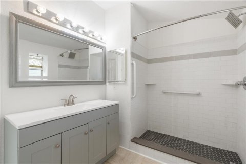 Casa en venta en New Port Richey, Florida, 4 dormitorios, 212.1 m2 № 2211184 - foto 29