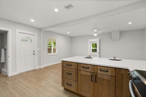 Casa en venta en Orlando, Florida, 3 dormitorios, 96.06 m2 № 1918607 - foto 6