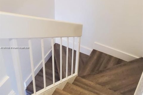 Touwnhouse à louer à Hialeah, Floride: 3 chambres, 124.21 m2 № 1952260 - photo 13