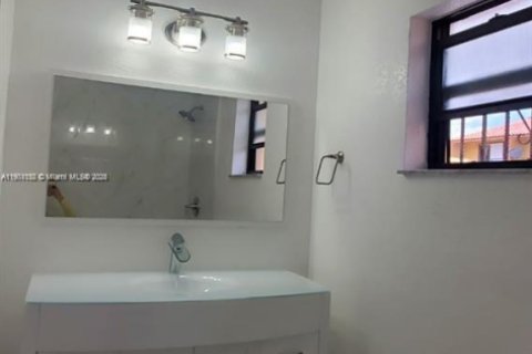 Touwnhouse à louer à Hialeah, Floride: 3 chambres, 124.21 m2 № 1952260 - photo 23
