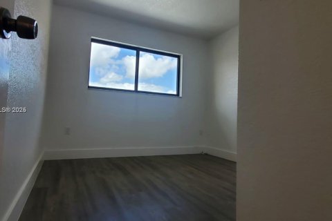 Touwnhouse à louer à Hialeah, Floride: 3 chambres, 124.21 m2 № 1952260 - photo 15