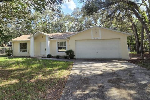 Villa ou maison à Spring Hill, Floride 3 chambres, 103.12 m2 № 2373808