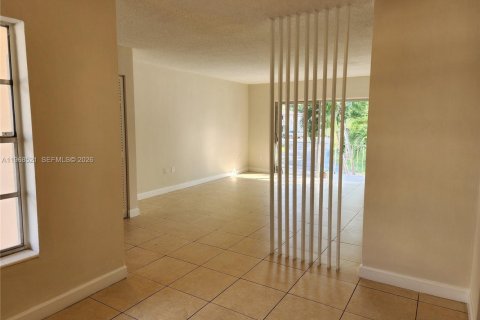 Copropriété à louer à Miami, Floride: 2 chambres, 69.68 m2 № 2031594 - photo 9