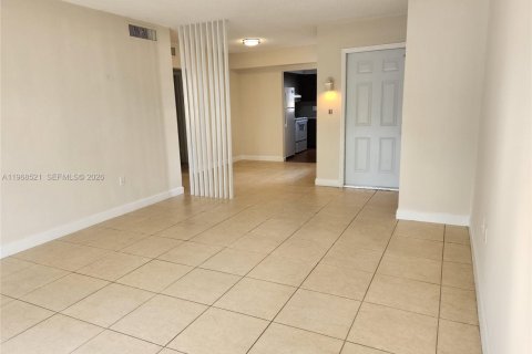 Copropriété à louer à Miami, Floride: 2 chambres, 69.68 m2 № 2031594 - photo 6