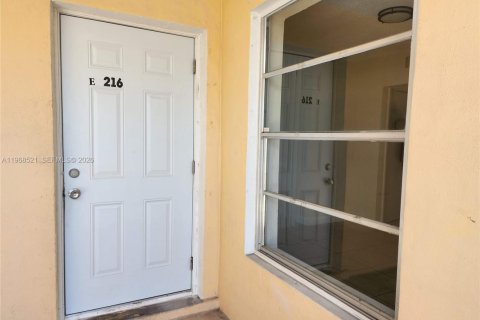 Copropriété à louer à Miami, Floride: 2 chambres, 69.68 m2 № 2031594 - photo 22