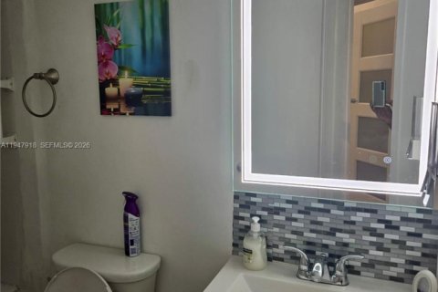 Снять в аренду кондоминиум в Майами, Флорида 3 спальни, 91.97м2, № 2005052 - фото 21