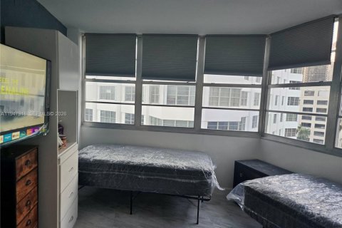 Снять в аренду кондоминиум в Майами, Флорида 3 спальни, 91.97м2, № 2005052 - фото 25