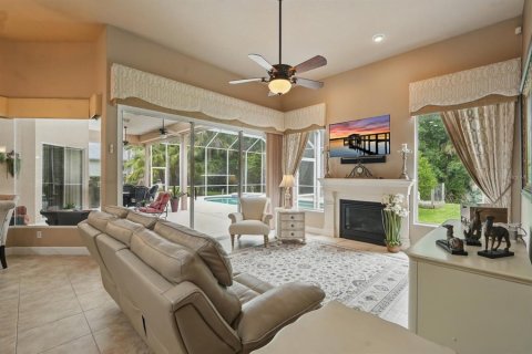 House in Ormond Beach, Florida 4 bedrooms, 241.73 sq.m. № 1773341 - photo 18