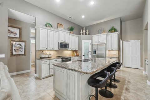 House in Ormond Beach, Florida 4 bedrooms, 241.73 sq.m. № 1773341 - photo 21