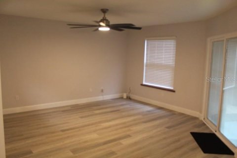 Townhouse in Ocala, Florida 2 bedrooms, 111.39 sq.m. № 1827969 - photo 23