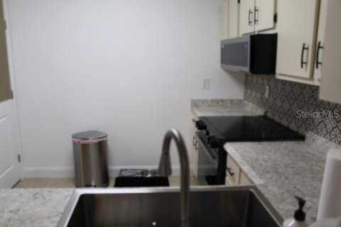 Townhouse in Ocala, Florida 2 bedrooms, 111.39 sq.m. № 1827969 - photo 29