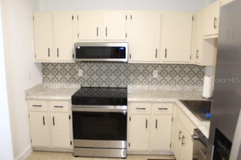Townhouse in Ocala, Florida 2 bedrooms, 111.39 sq.m. № 1827969 - photo 30
