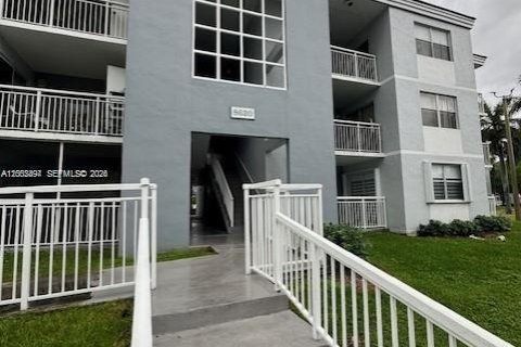 Condo in Cutler Bay, Florida, 2 bedrooms  № 2067845