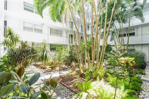 Apartamento en alquiler en Miami, Florida, 2 dormitorios, 91.97 m2 № 2042581 - foto 11