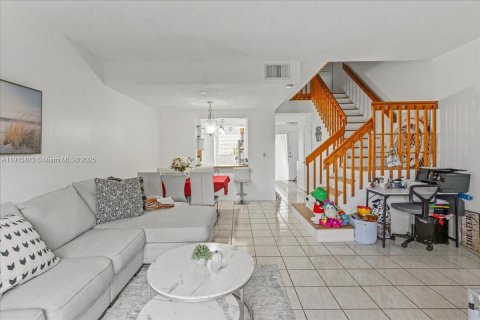 Copropriété à vendre à Miami, Floride: 2 chambres, 125.42 m2 № 1974460 - photo 26