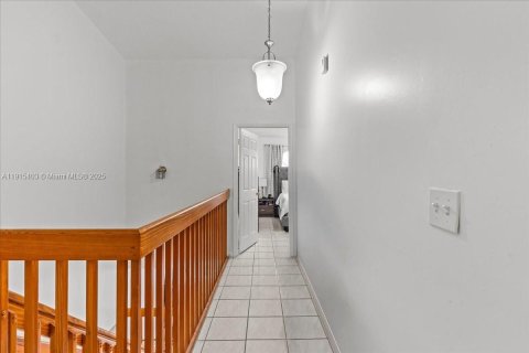 Copropriété à vendre à Miami, Floride: 2 chambres, 125.42 m2 № 1974460 - photo 11