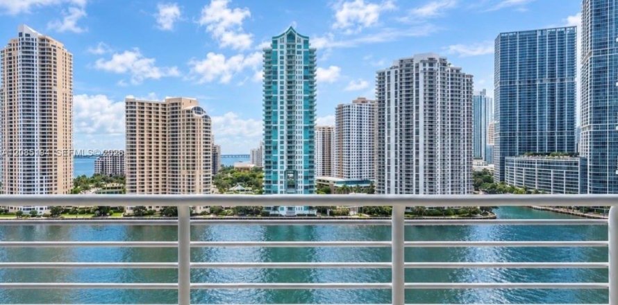 Condo à Miami, Floride, 2 chambres  № 2360099