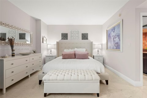 Copropriété à louer à Miami, Floride: 2 chambres, 106.37 m2 № 2360099 - photo 11