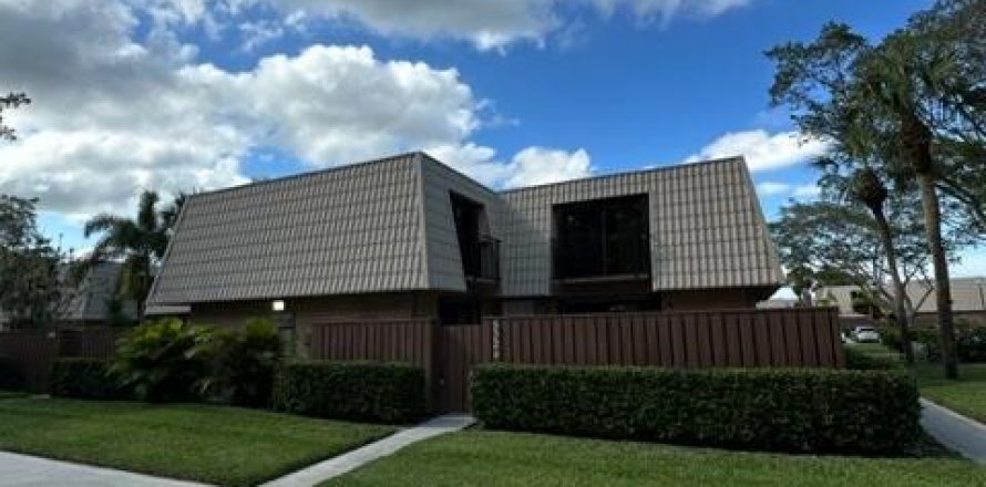Touwnhouse à West Palm Beach, Floride 2 chambres, 114.83 m2 № 2439254