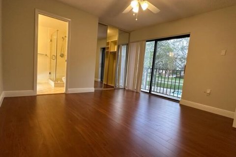 Touwnhouse à louer à West Palm Beach, Floride: 2 chambres, 114.83 m2 № 2439254 - photo 10