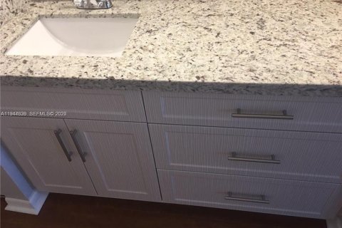 Снять в аренду кондоминиум в Пемброк-Пайнс, Флорида 2 спальни, 102.19м2, № 2004574 - фото 8