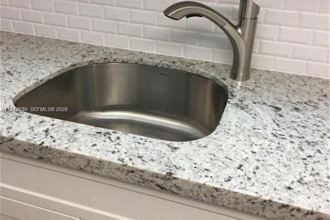 Снять в аренду кондоминиум в Пемброк-Пайнс, Флорида 2 спальни, 102.19м2, № 2004574 - фото 5