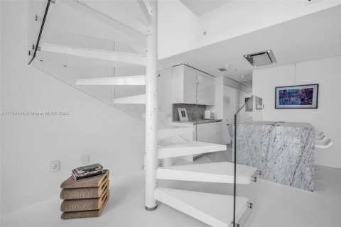 Copropriété à vendre à Miami, Floride: 1 chambre, 83.8 m2 № 1939737 - photo 10