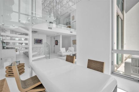 Copropriété à vendre à Miami, Floride: 1 chambre, 83.8 m2 № 1939737 - photo 17