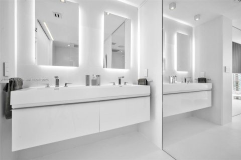 Copropriété à vendre à Miami, Floride: 1 chambre, 83.8 m2 № 1939737 - photo 20