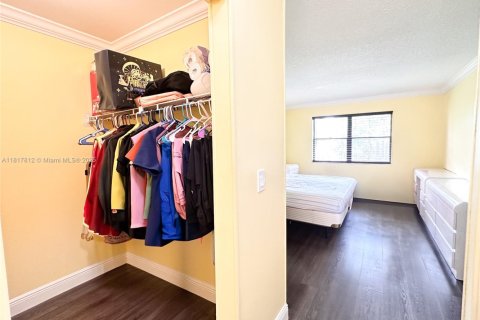 Condo in West Palm Beach, Florida, 2 bedrooms  № 1774445 - photo 14