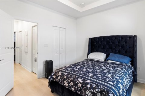 Купить таунхаус в Хомстед, Флорида 3 спальни, 123.37м2, № 2038383 - фото 13